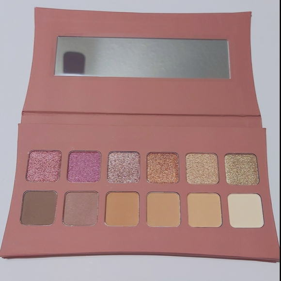 BNIB illamasqua eyeshadow palette - Picture 1 of 2